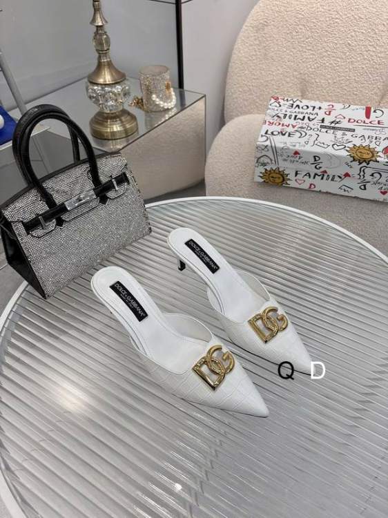 Picture of Dolce Gabbana Shoes _SKUDGsz35-40GDT04014465